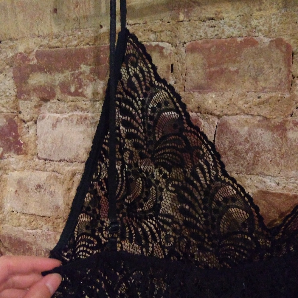 NWT Missguided Black Lace Bodysuit - Picture 6 of 7